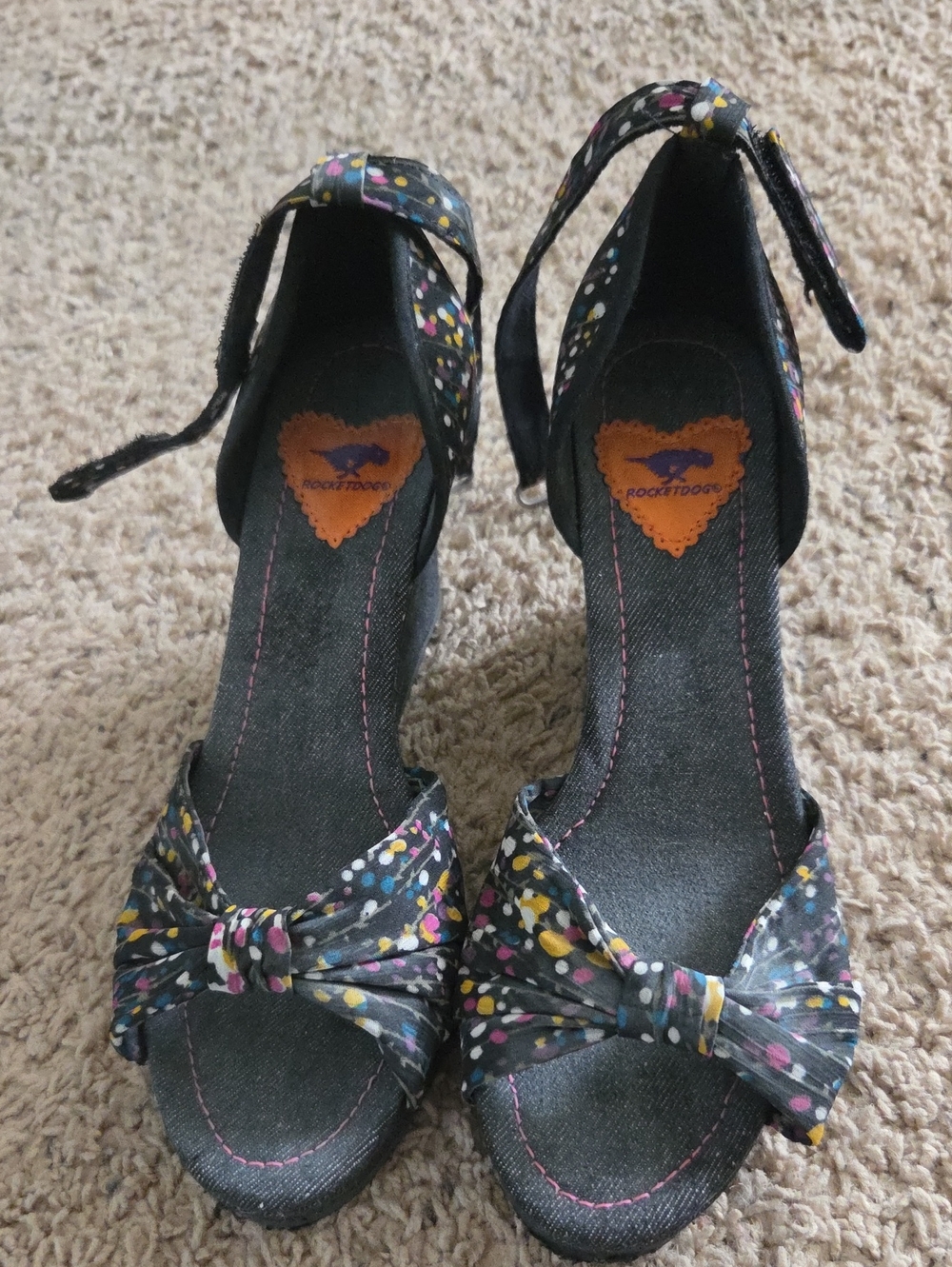 Rocket Dog Black Wedge Sandals with Multicolor Dot Bow